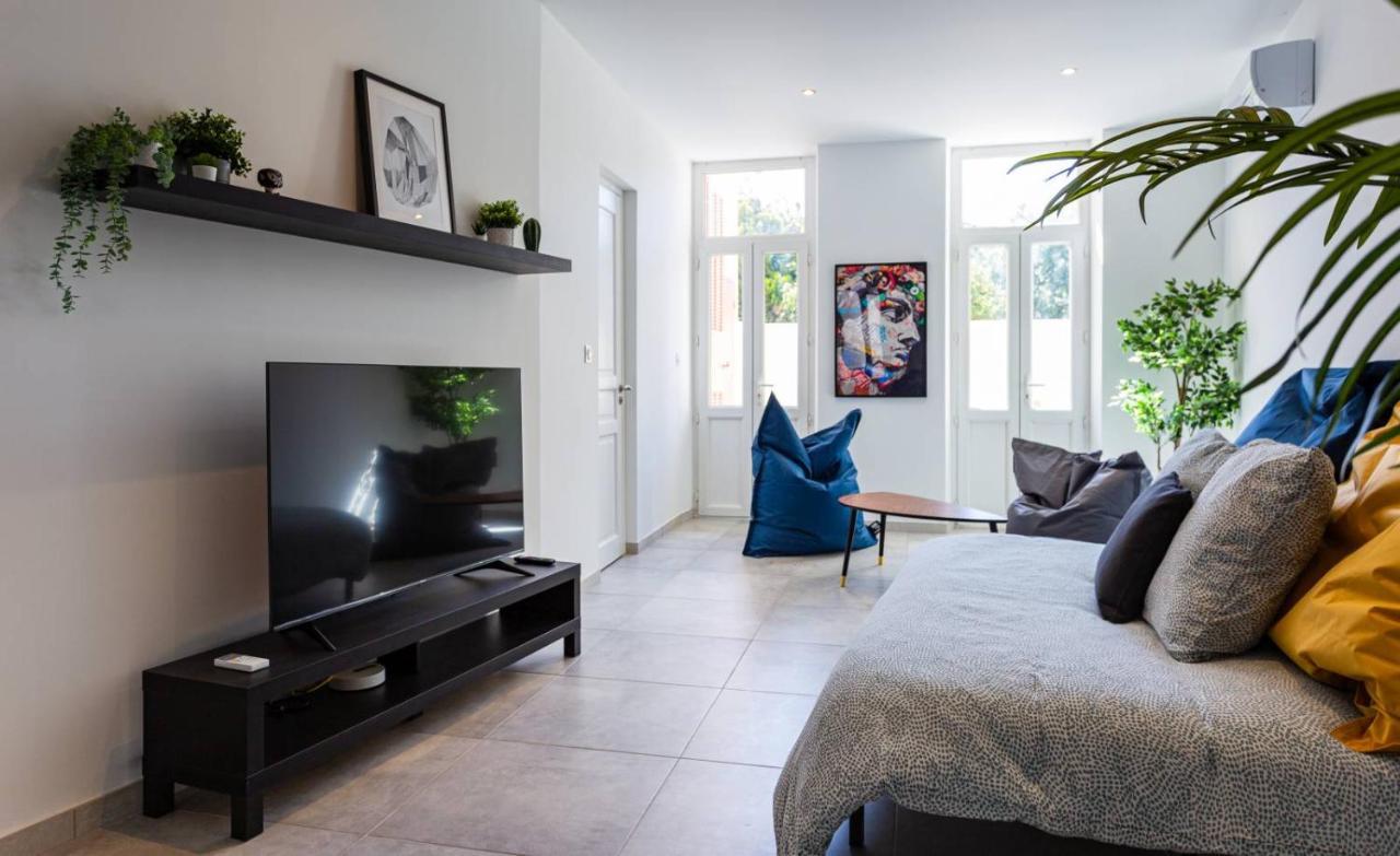 Maxbnb - Climatise - Grand Studio 37M2 & Terrasse 30M2 - Est Toulon Luaran gambar